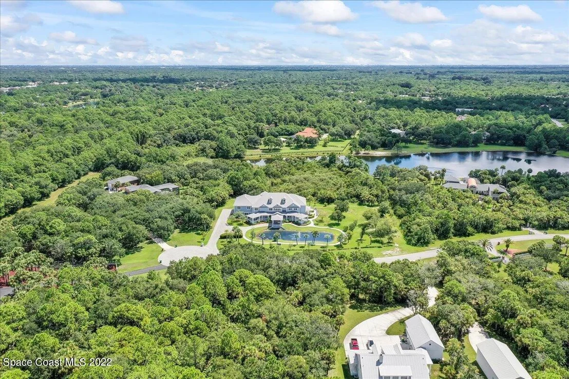 Photo of 5660 Willoughby Drive