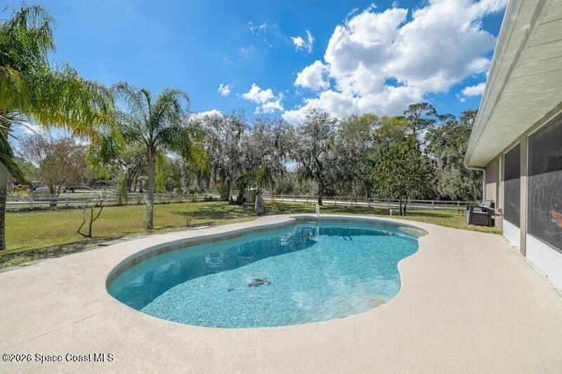 Photo of 3375 Hield Road