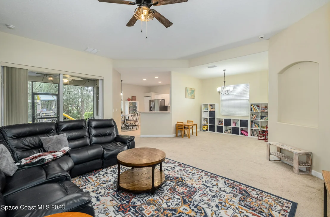 Photo of 577 Gardendale Circle SE