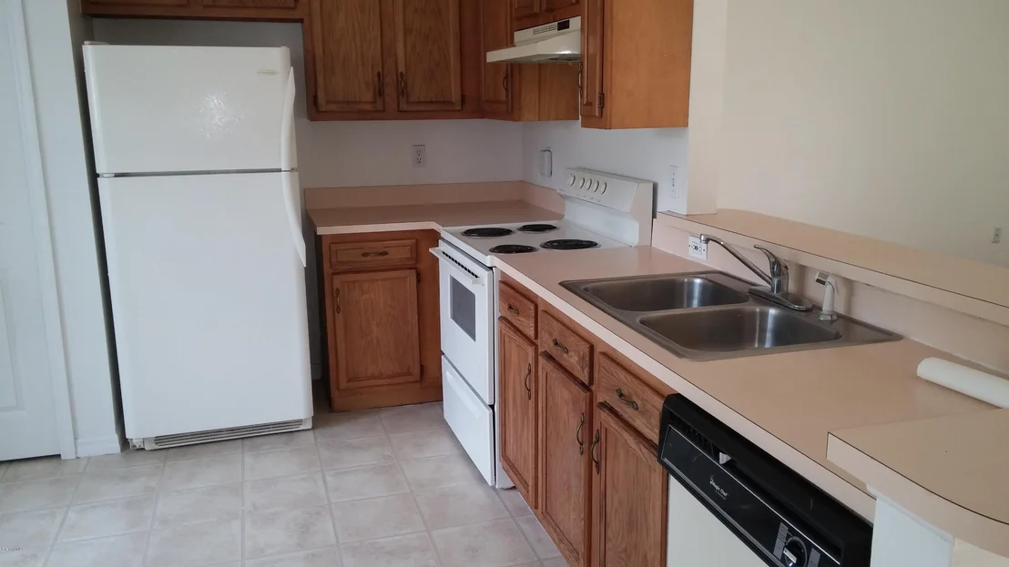 Photo of 5961 Midway Avenue