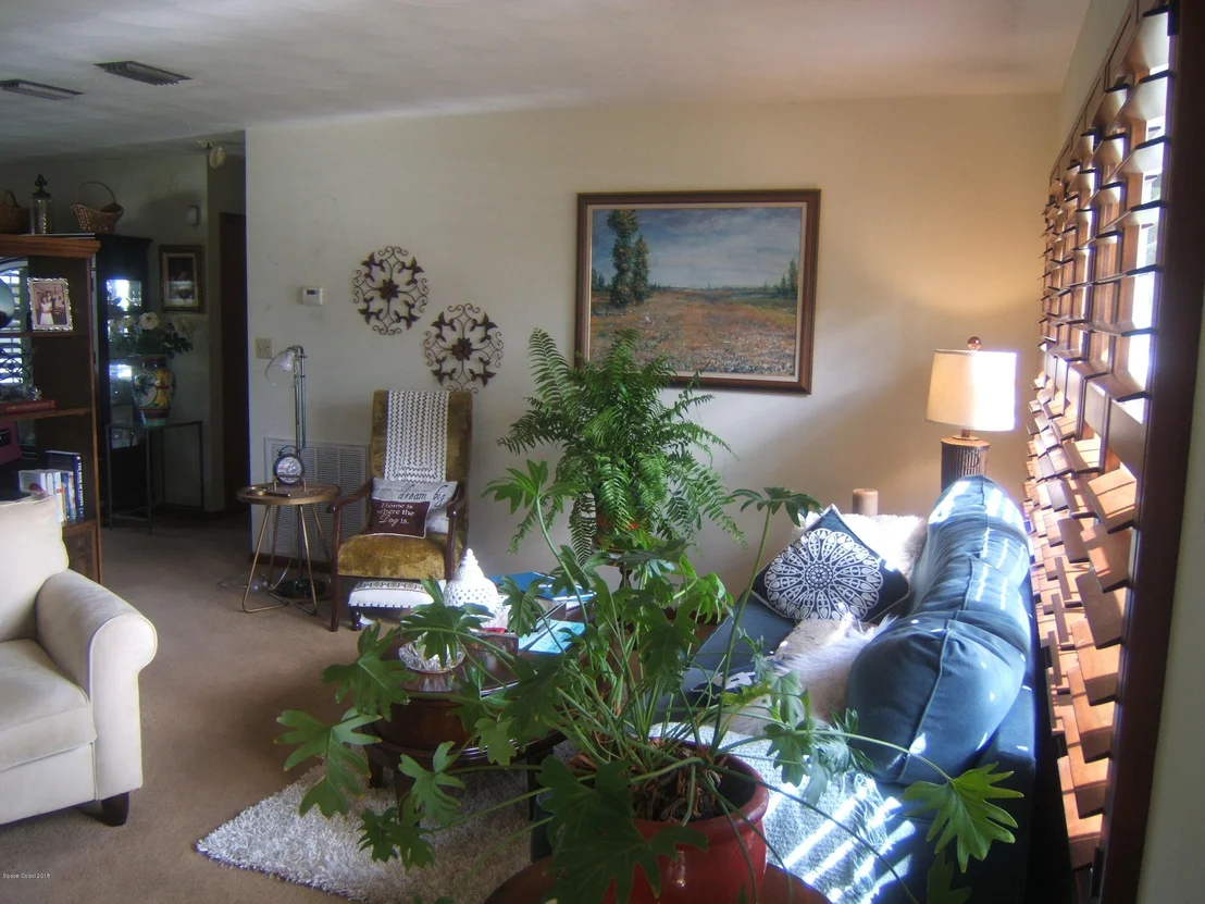 Photo of 2542 Palmetto Drive