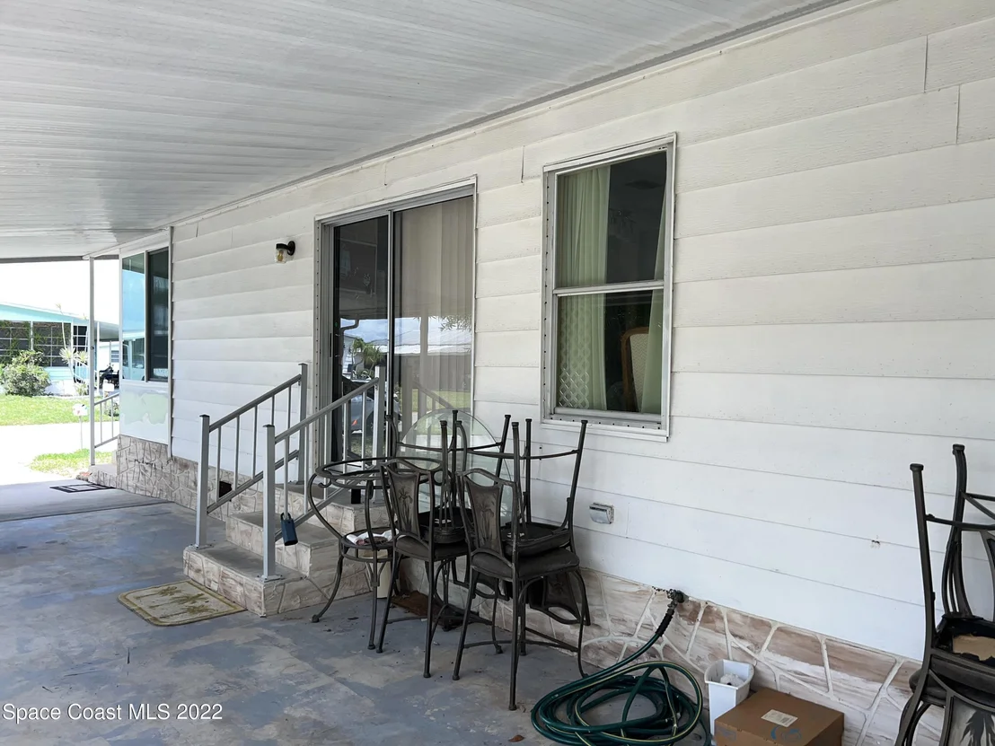 Photo of 562 Jennifer Circle