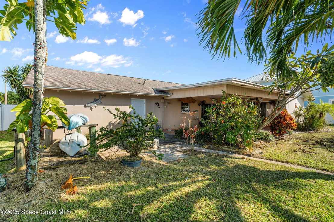 Photo of 406 Thrush Drive