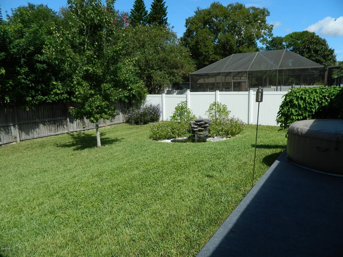 Photo of 6348 Leonard Avenue