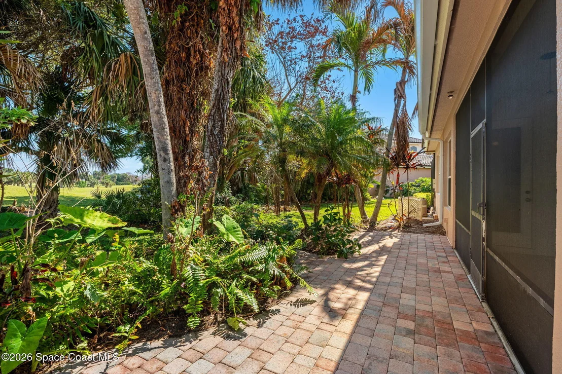 Photo of 162 Whaler Drive