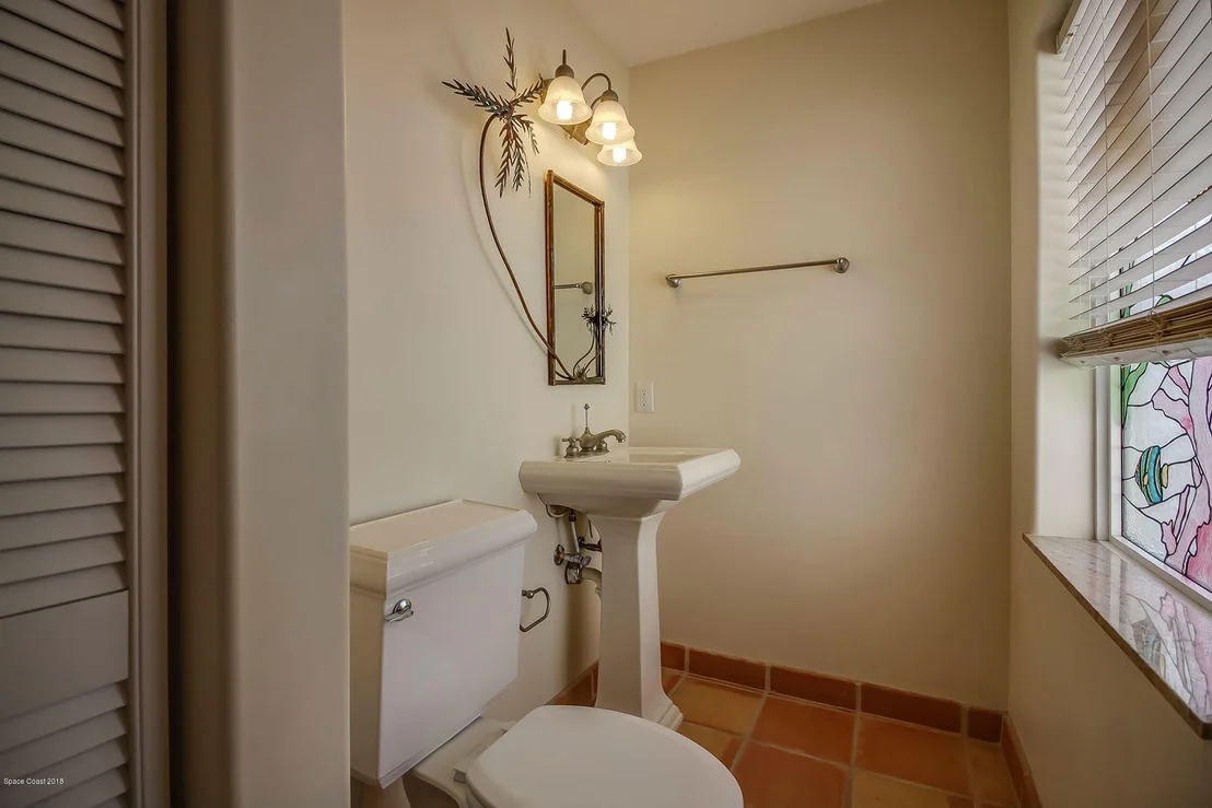 Photo of 2075 N Highway A1a N
