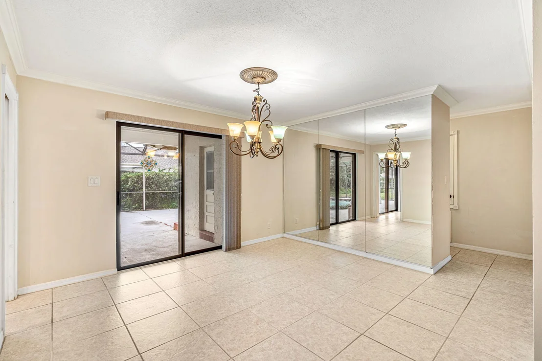 Photo of 1645 Figtree Drive
