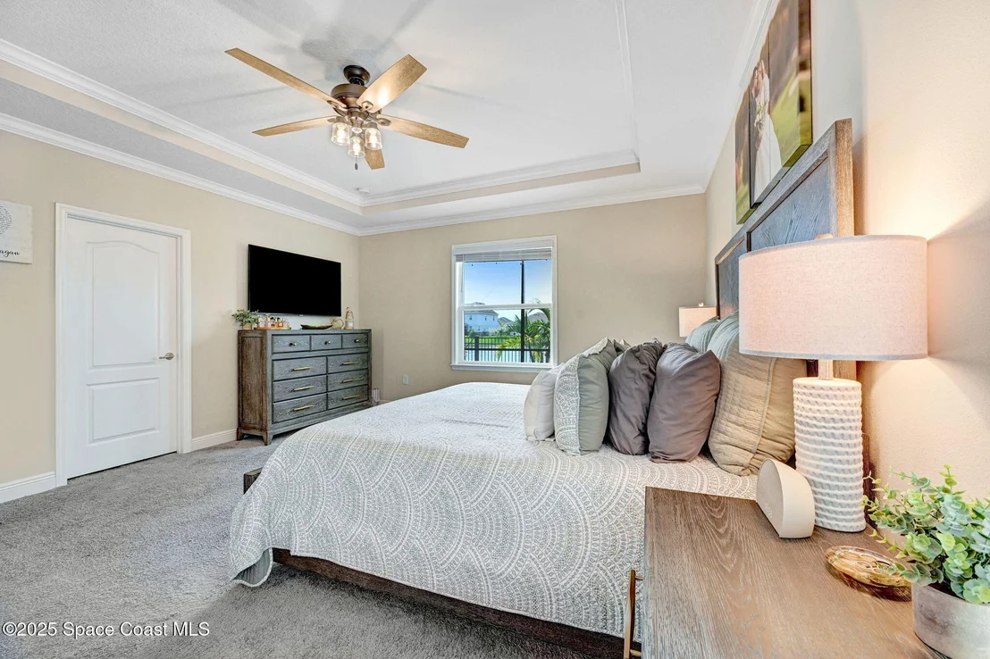 Photo of 2452 Carrick Street