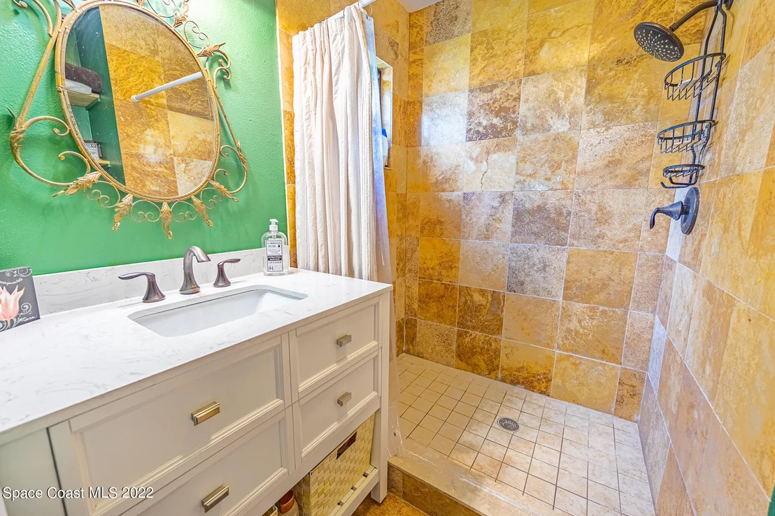 Photo of 2701 Golfview Drive