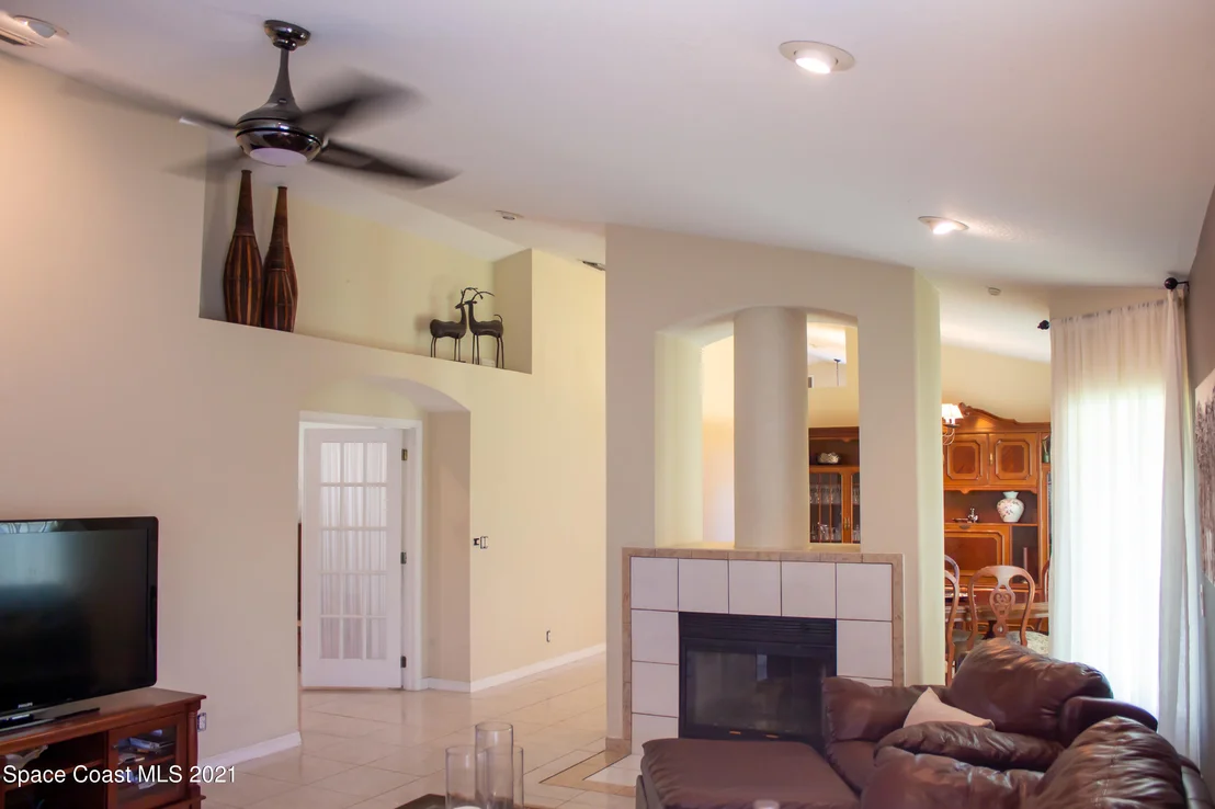 Photo of 3909 Saint Armens Circle