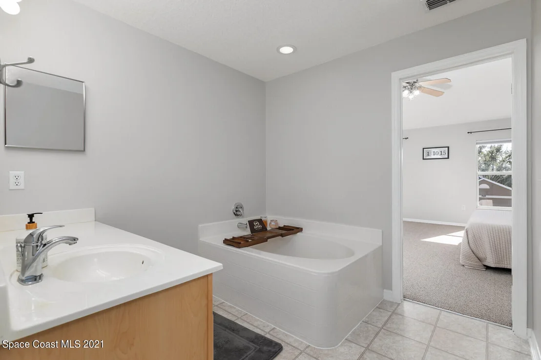 Photo of 3996 Four Lakes Drive