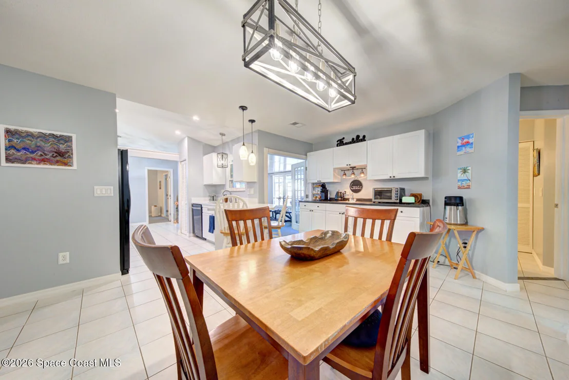 Photo of 6520 Adrian Street