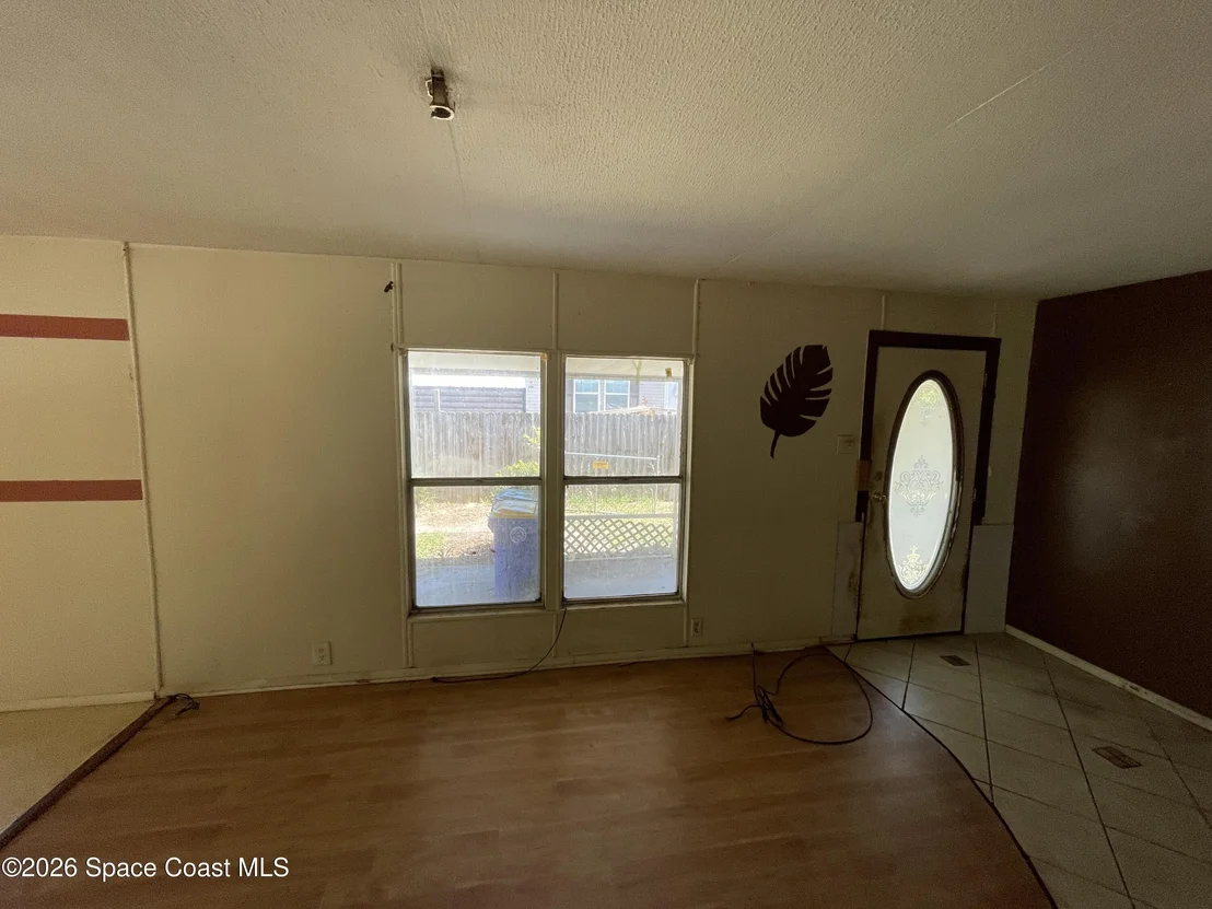 Photo of 1168 Luther Drive