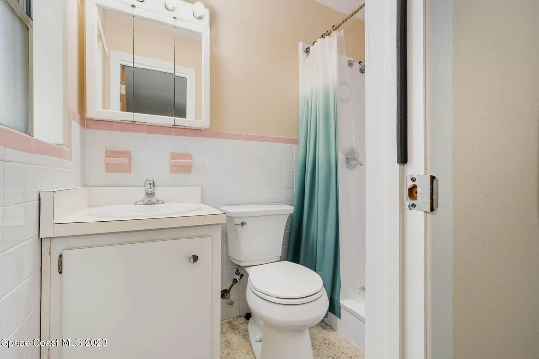 Photo of 709 Thomas Avenue