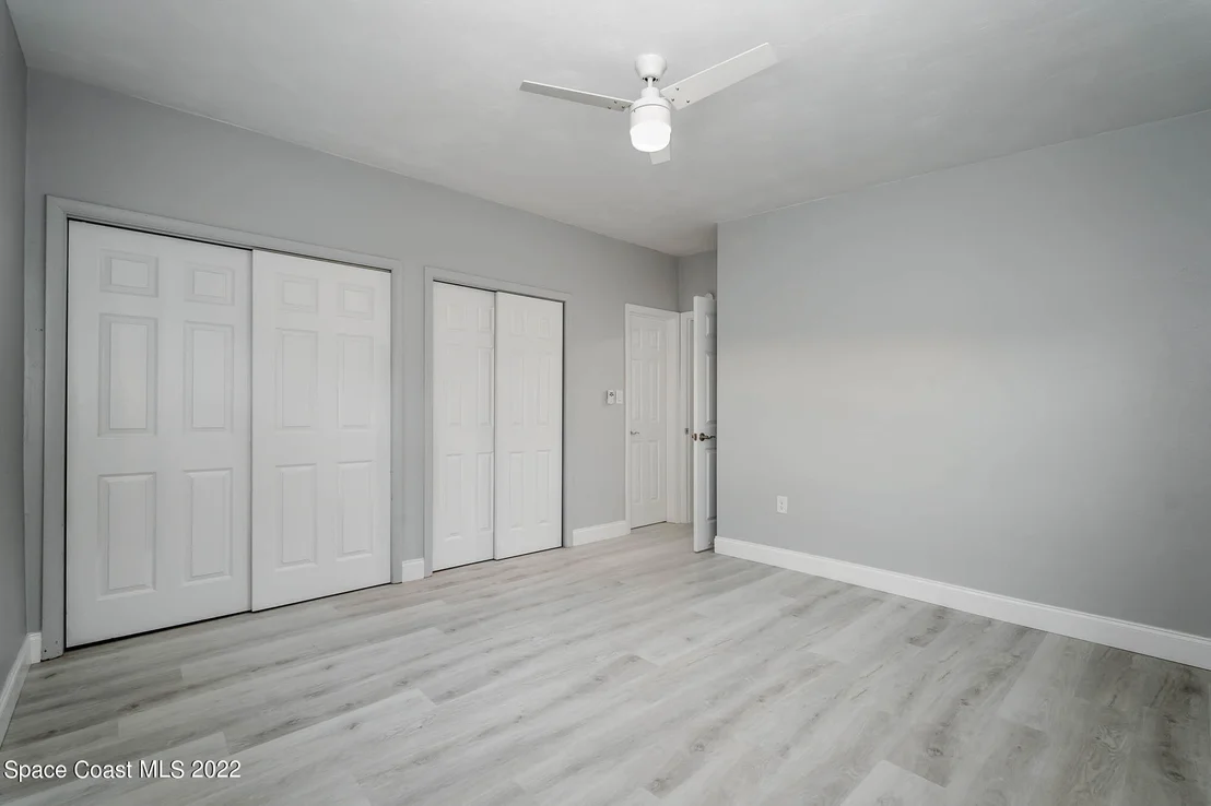 Photo of 33 Knollwood Drive