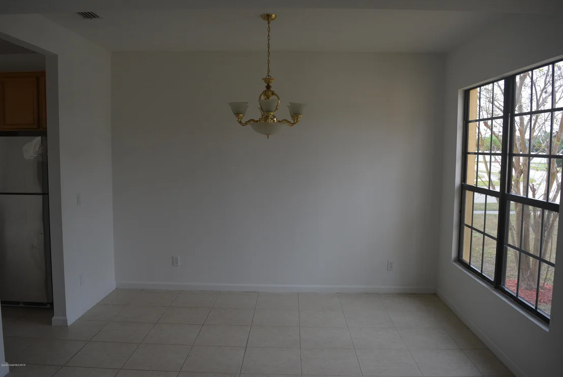 Photo of 1241 Bolle Circle