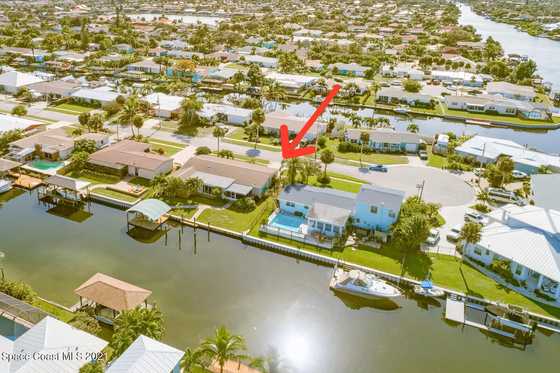Photo of 481 Cardinal Drive