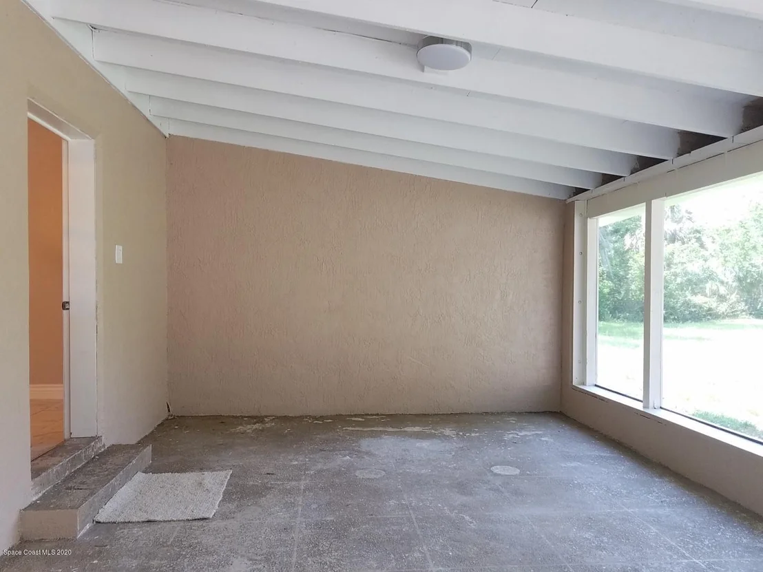 Photo of 5040 Scott Road