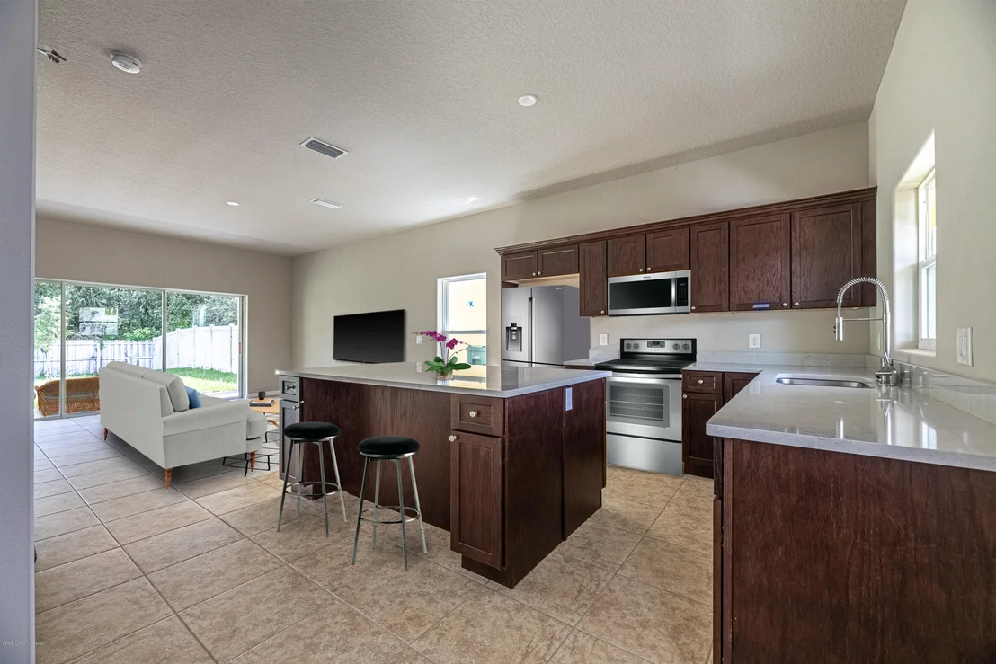 Photo of 425 Dryden Circle