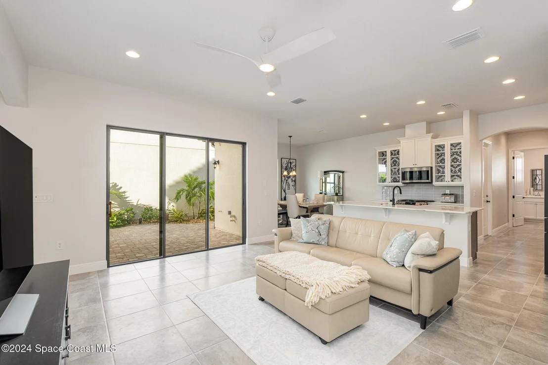 Photo of 8386 Lyside Drive