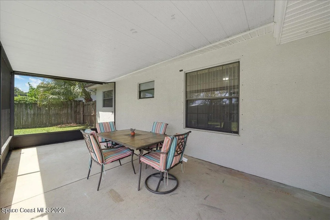 Photo of 533 Clarke Avenue