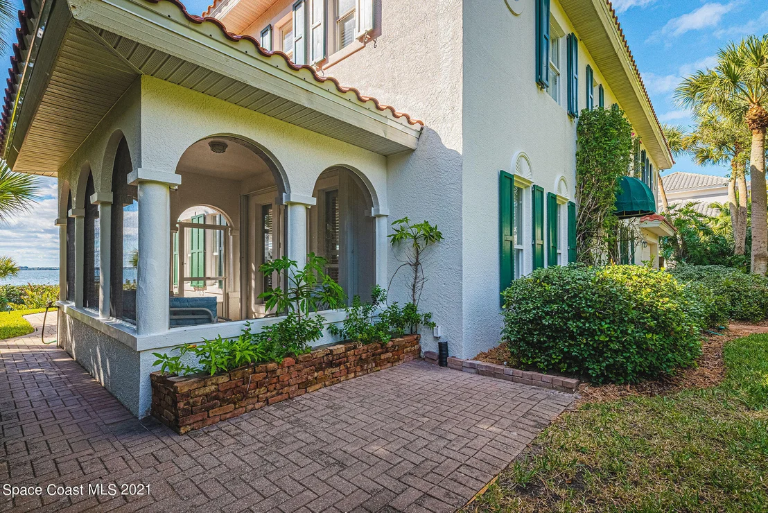 Photo of 176 Bayshore Drive