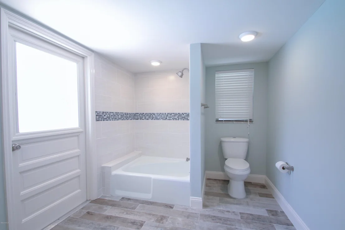 Photo of 465 Seabreeze Drive