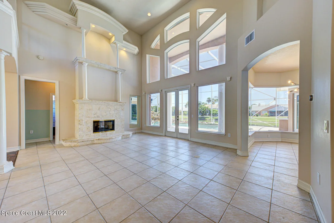Photo of 334 Island Drive