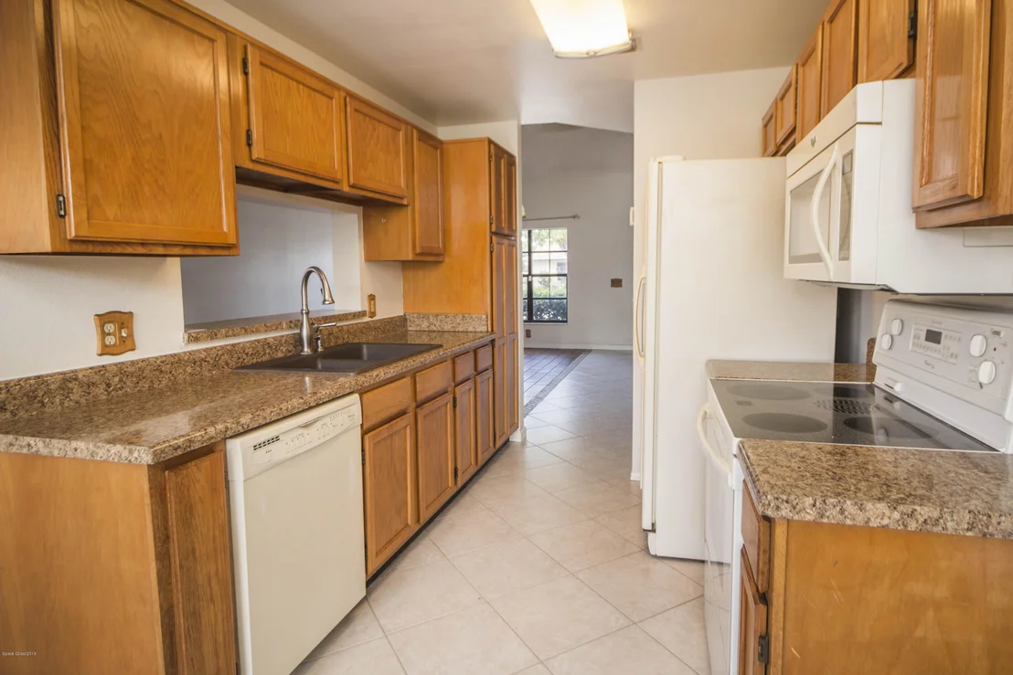Photo of 1568 Clover Circle