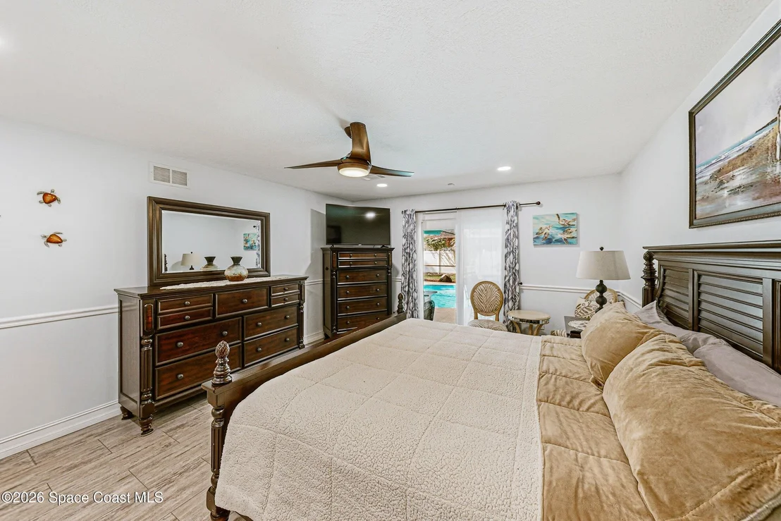 Photo of 413 Orlov Road NW