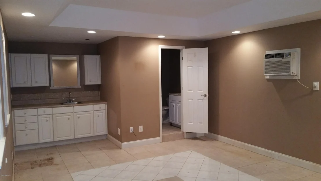 Photo of 3350 Milwaukee Avenue