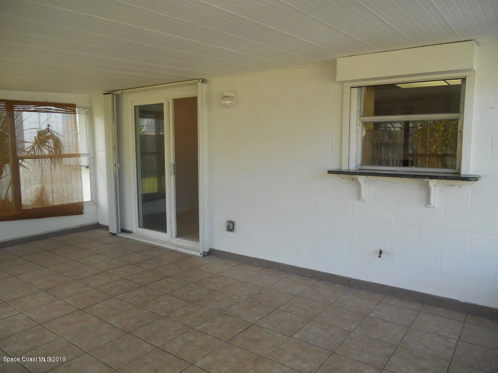 Photo of 551 Avignon Drive