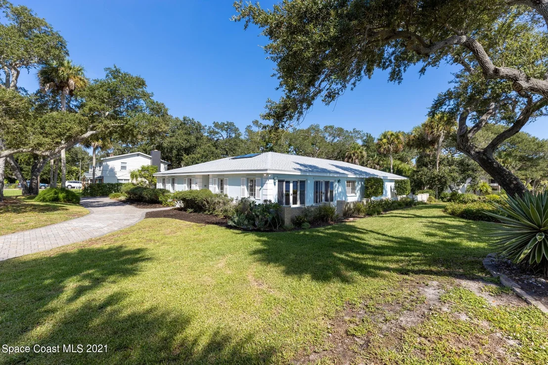 Photo of 110 Oakledge Drive