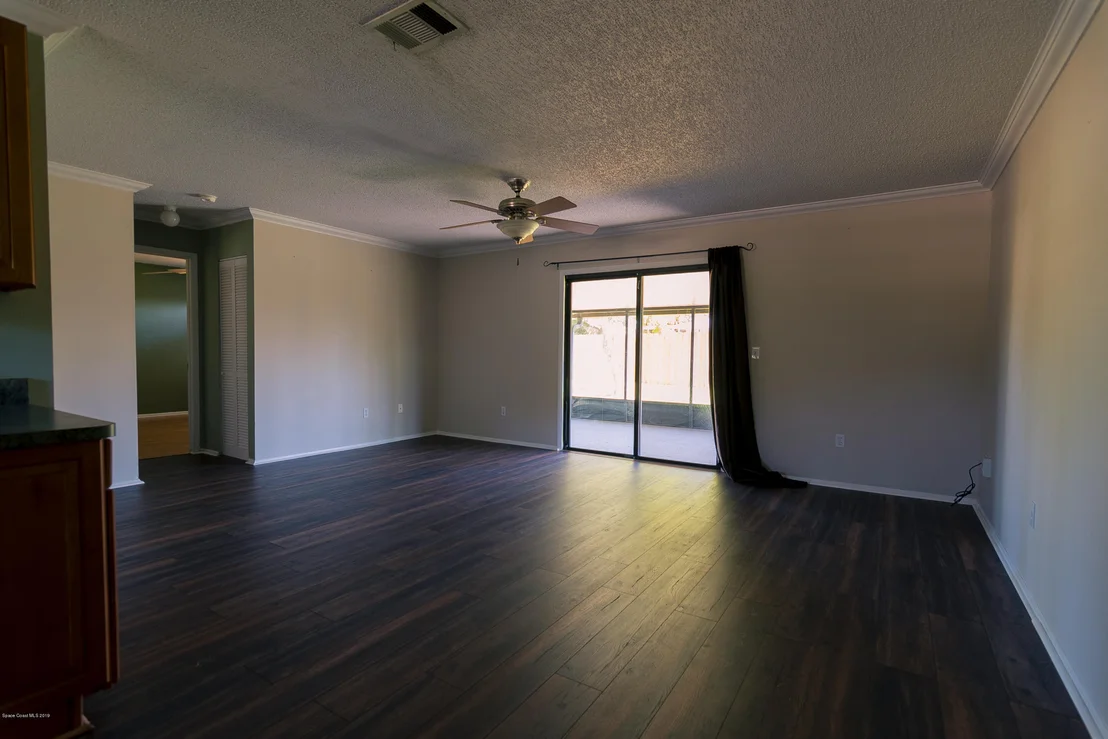 Photo of 949 Ginger Way