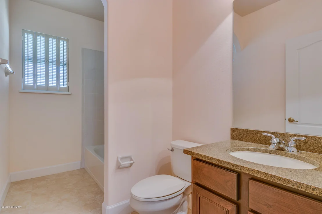 Photo of 1262 United Drive