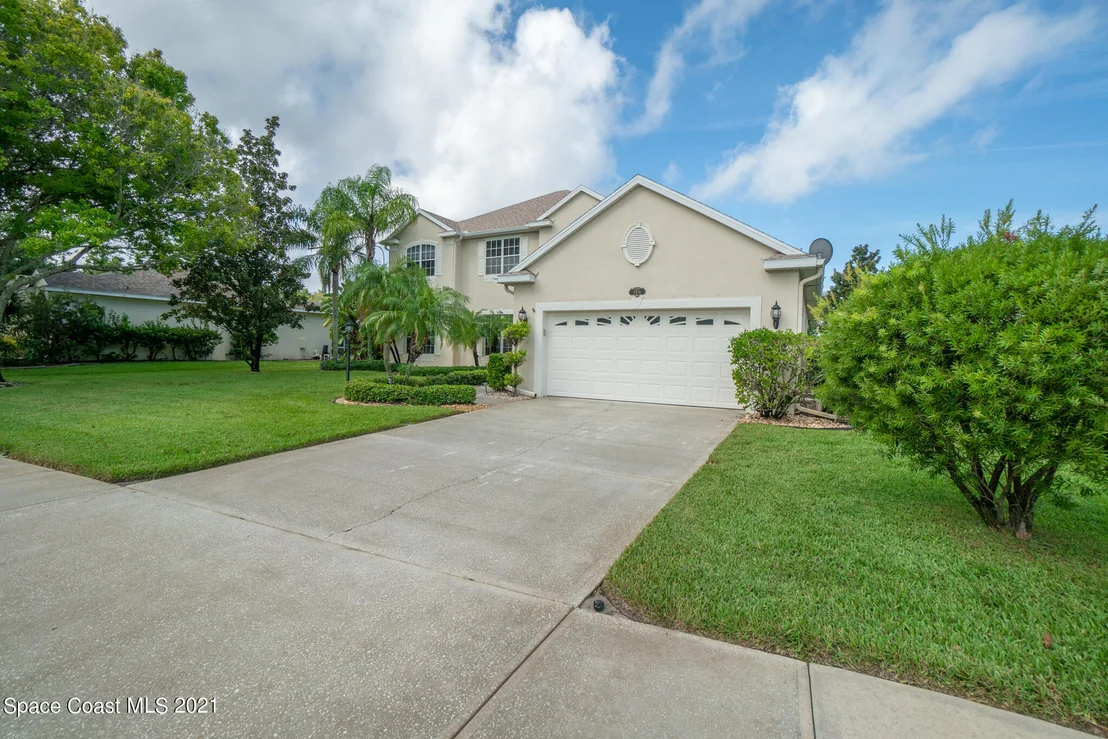 Photo of 5876 Arlington Circle