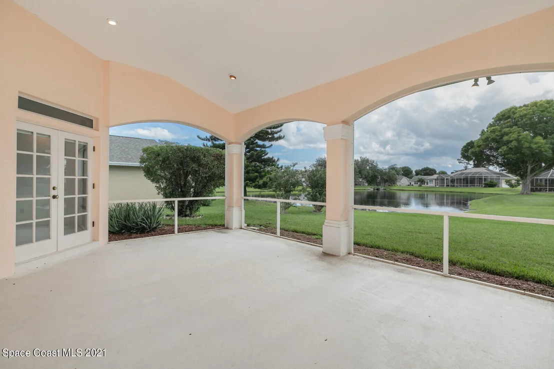 Photo of 476 Kimberly Drive