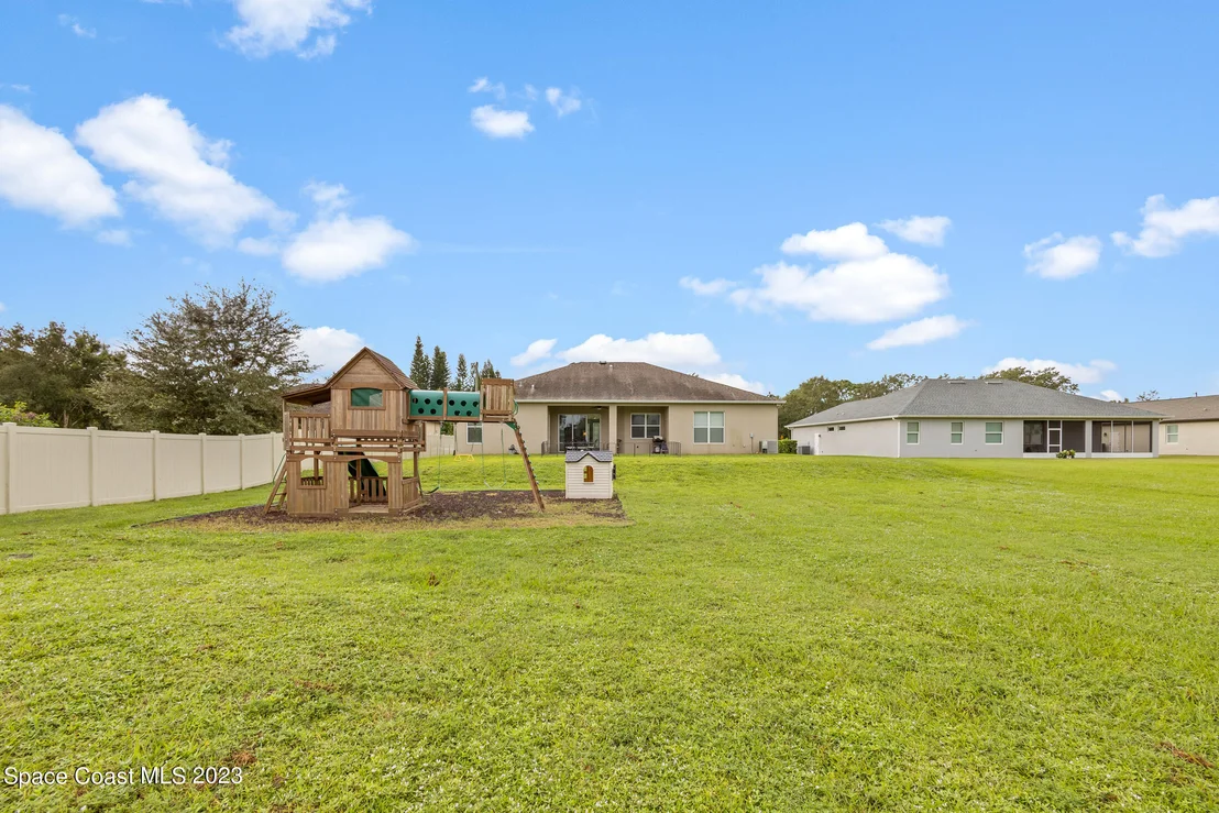 Photo of 1840 Trimble Road