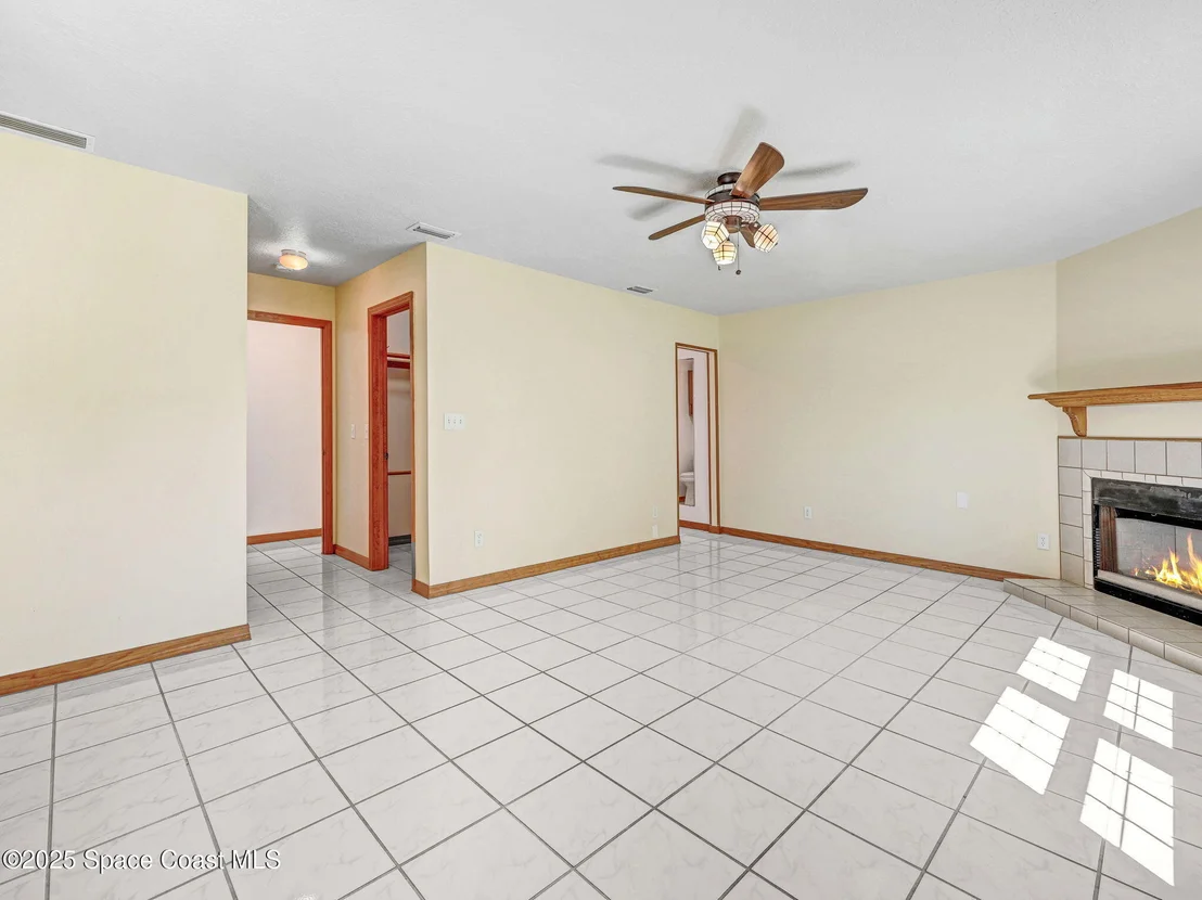Photo of 6570 Whispering Pines Lane