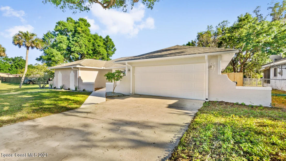 Photo of 1119 Manatee Drive