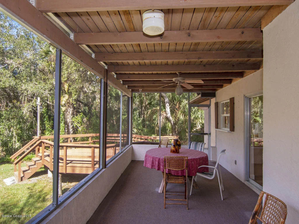 Photo of 11625 Roseland Road