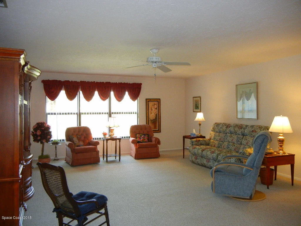 Photo of Unit 1232 at 305 Tangle Run Boulevard