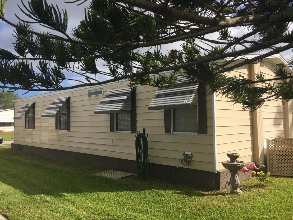 Photo of 2448 Coconut Palm Drive NE