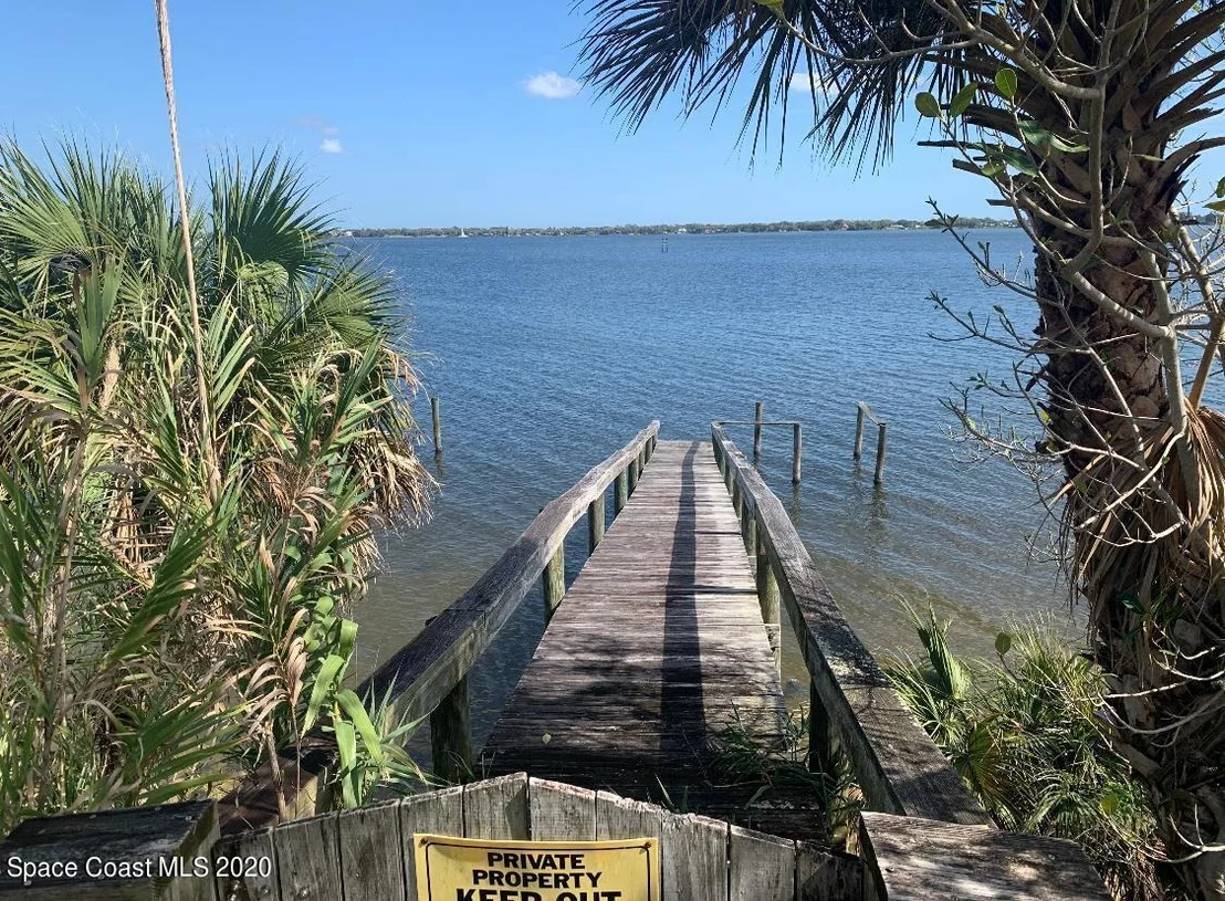 Photo of 521 Indian River Drive