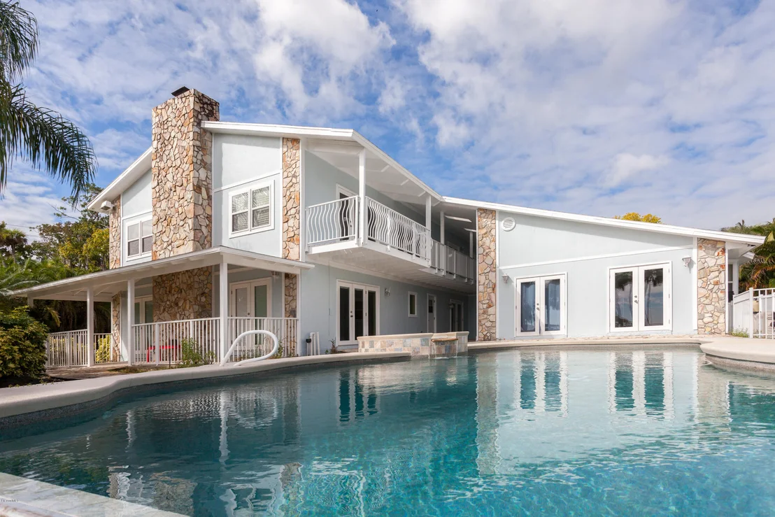 Photo of 3447 Indian River Drive N