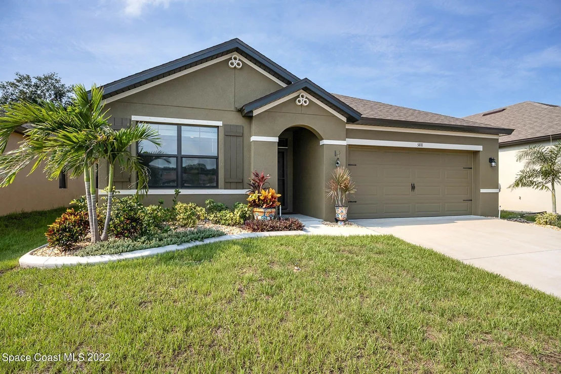 Photo of 588 Coyote Drive