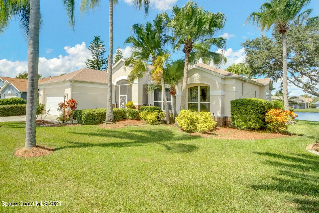 Photo of 952 Somerset Lane