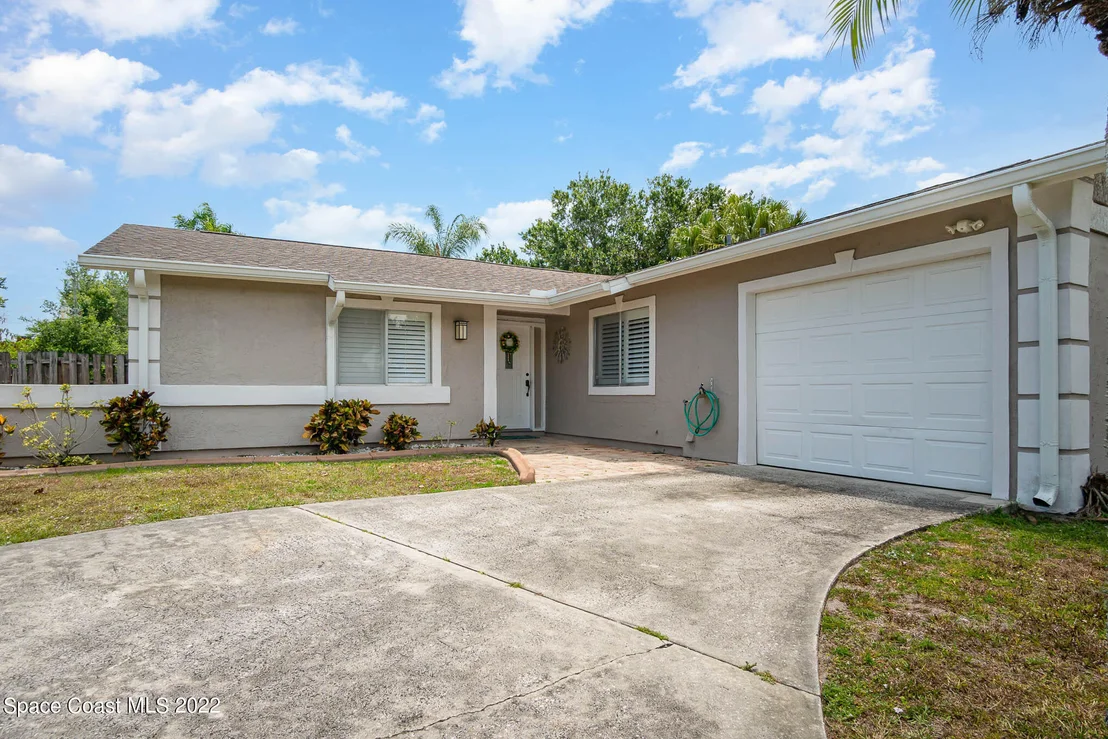 Photo of 1231 Freil Road NE