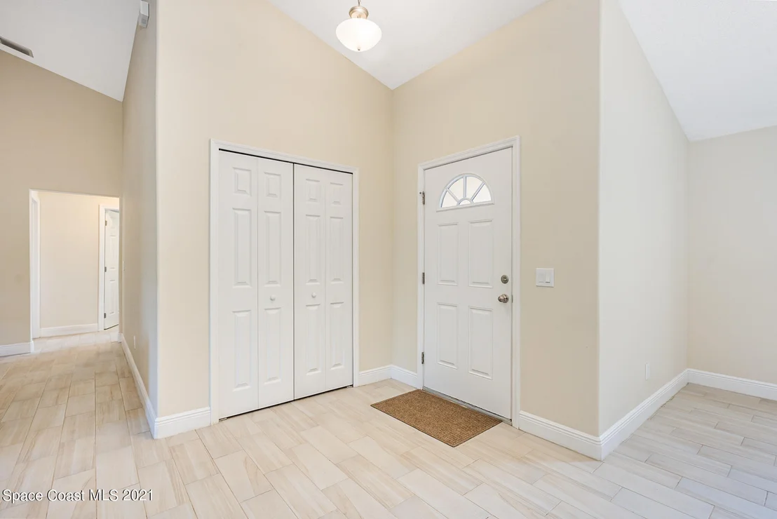 Photo of 5576 Flint Road