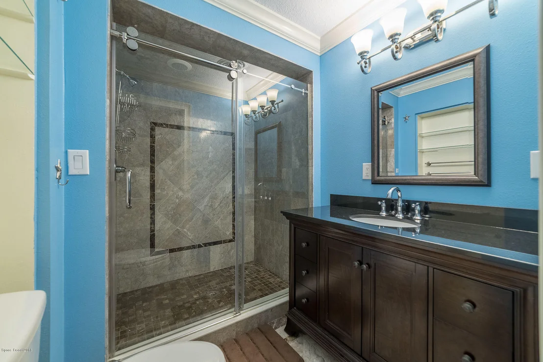 Photo of 1131 Rivermont Drive
